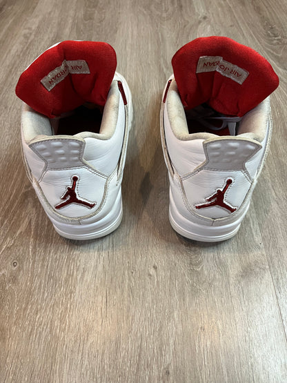 Jordan 4 Metallic Red