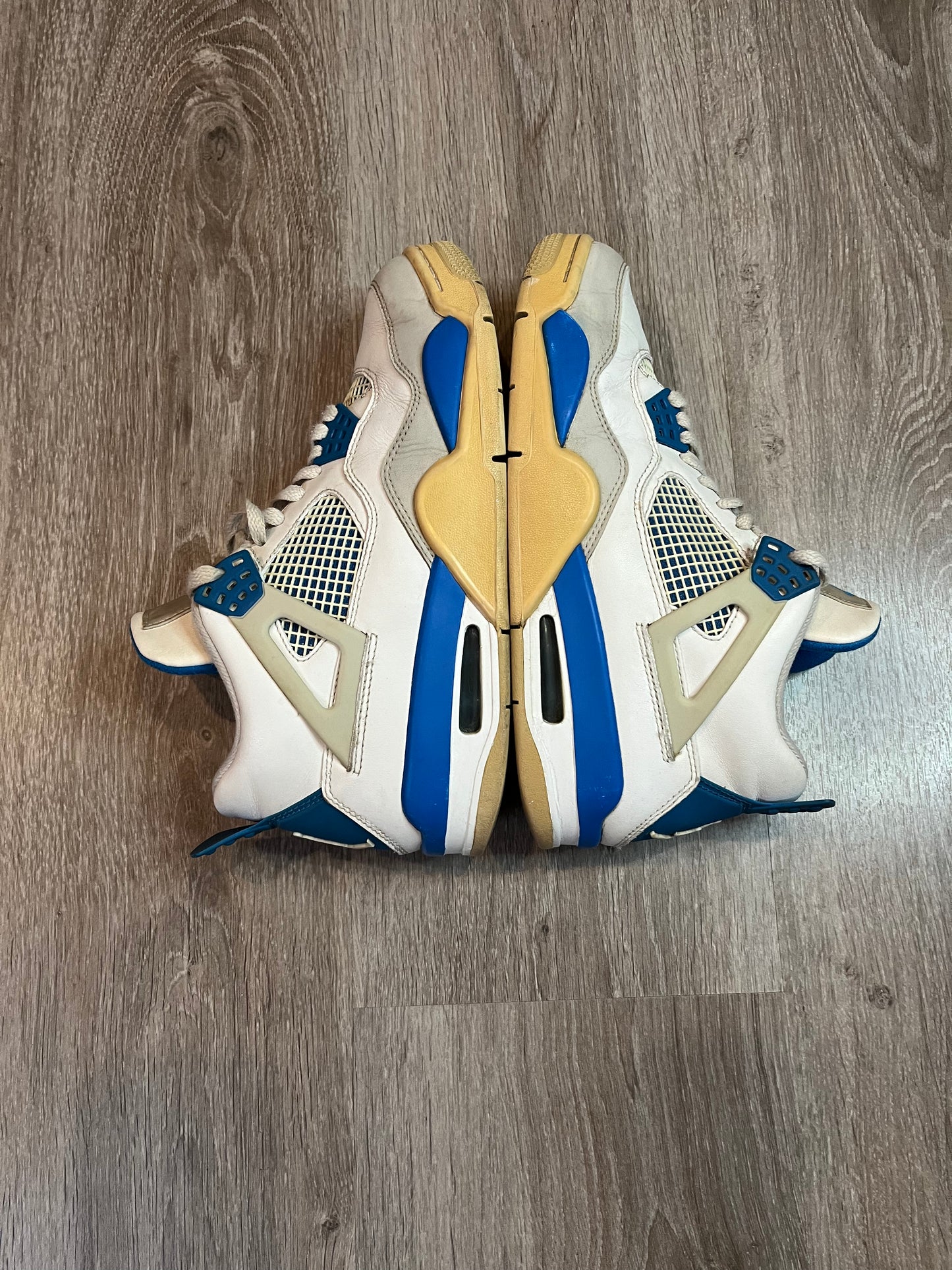 Jordan 4 Military Blue