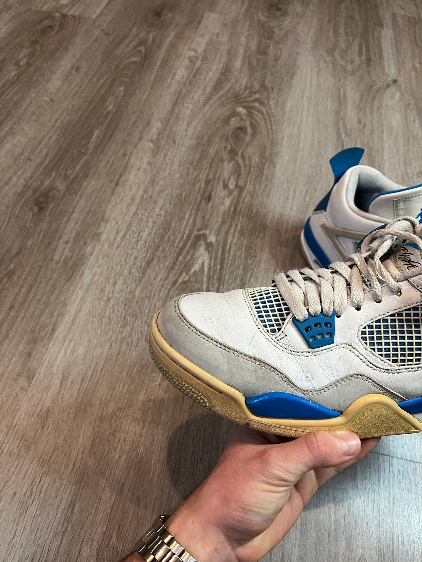 Jordan 4 Military Blue