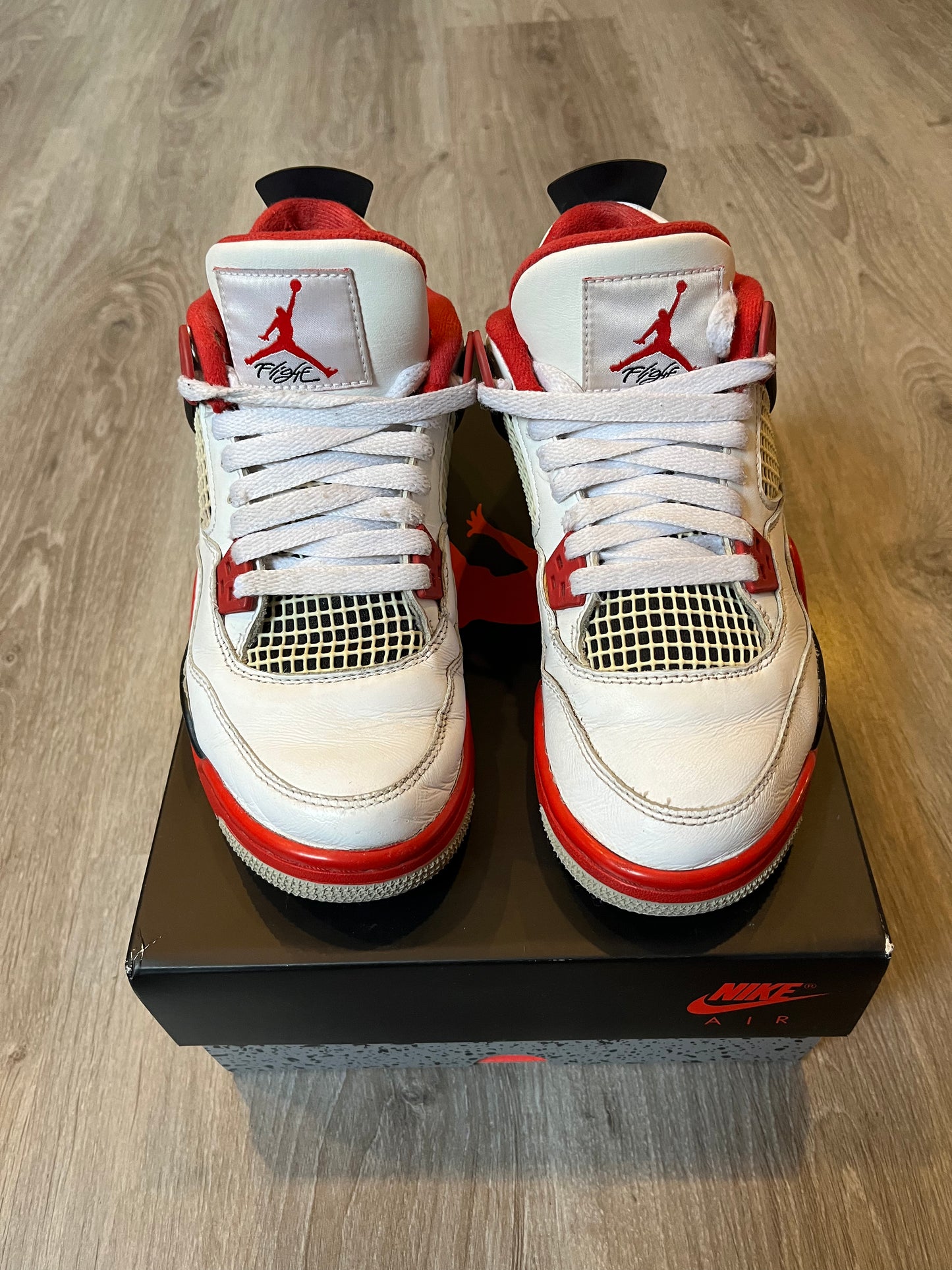 Jordan 4 Fire Red