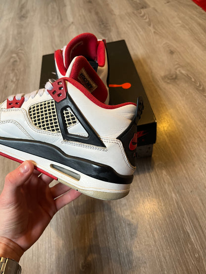 Jordan 4 Fire Red