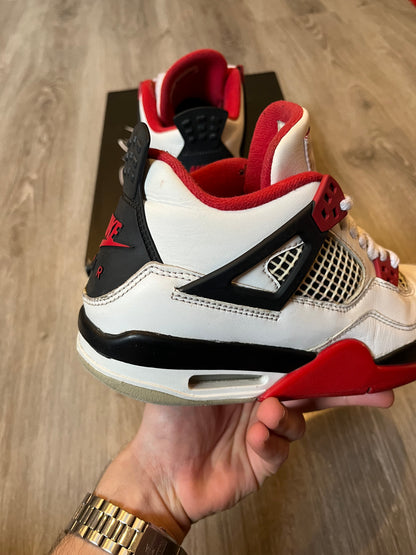 Jordan 4 Fire Red