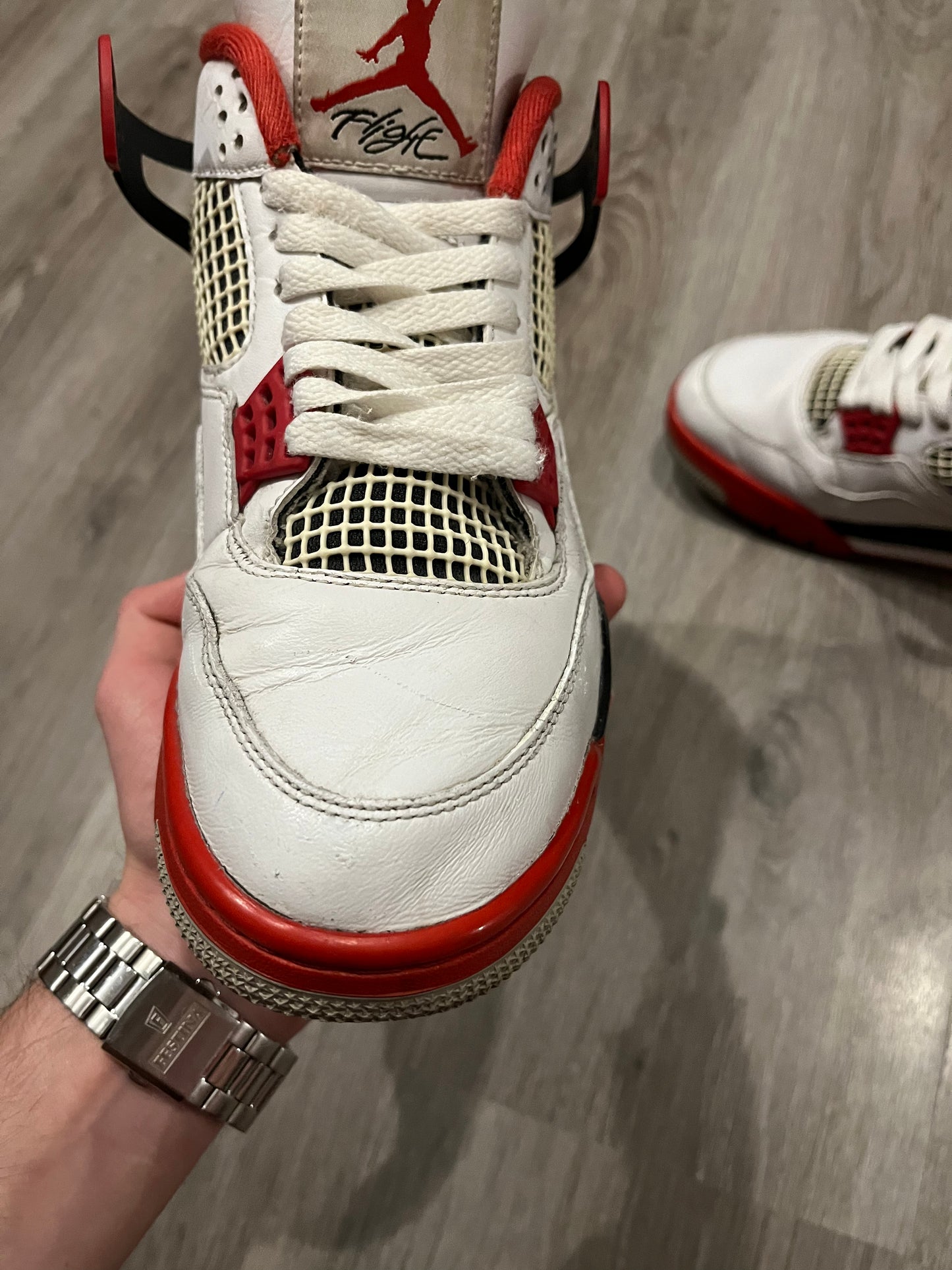 Jordan 4 Fire Red