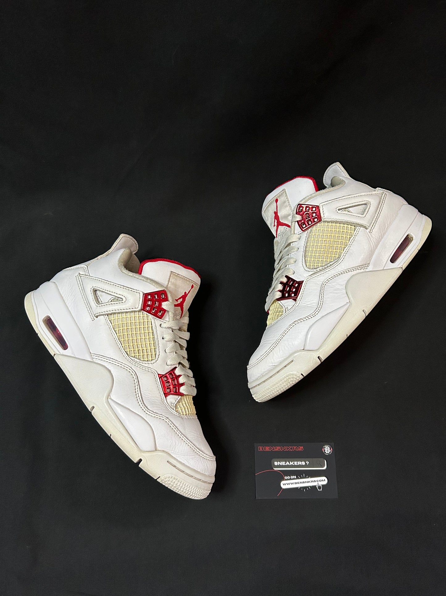 Jordan 4 Metallic Red