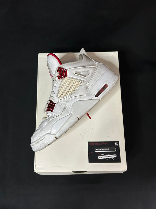 Jordan 4 Metallic Red