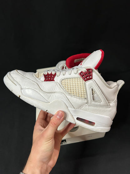 Jordan 4 Metallic Red