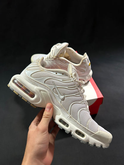 Nike air Max plus White