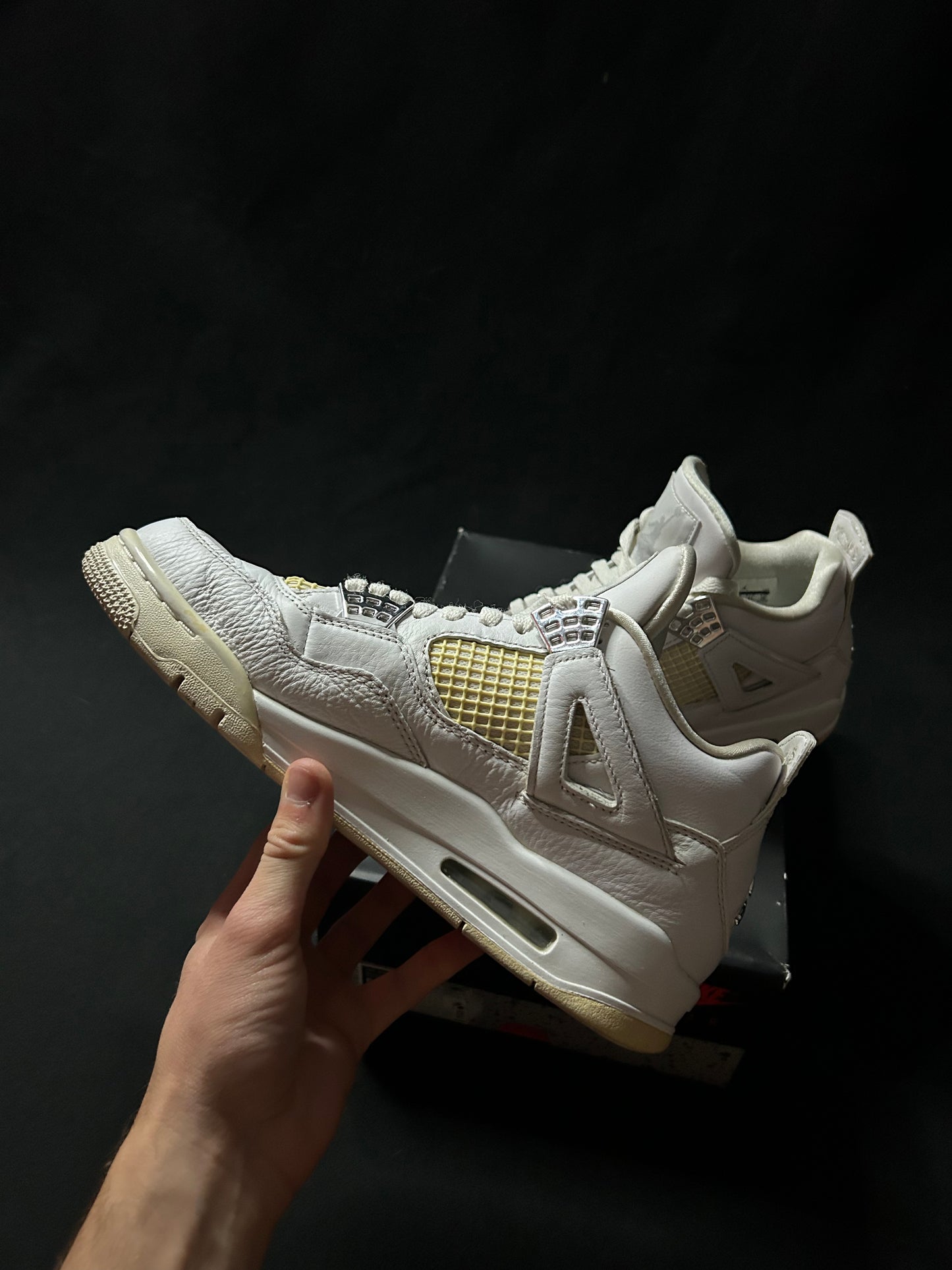 Jordan 4 Pure Money